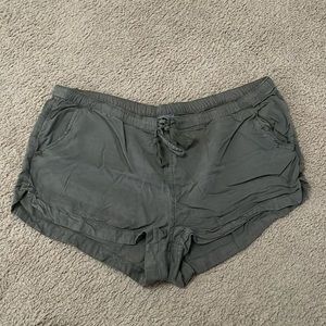 Green aerie shorts